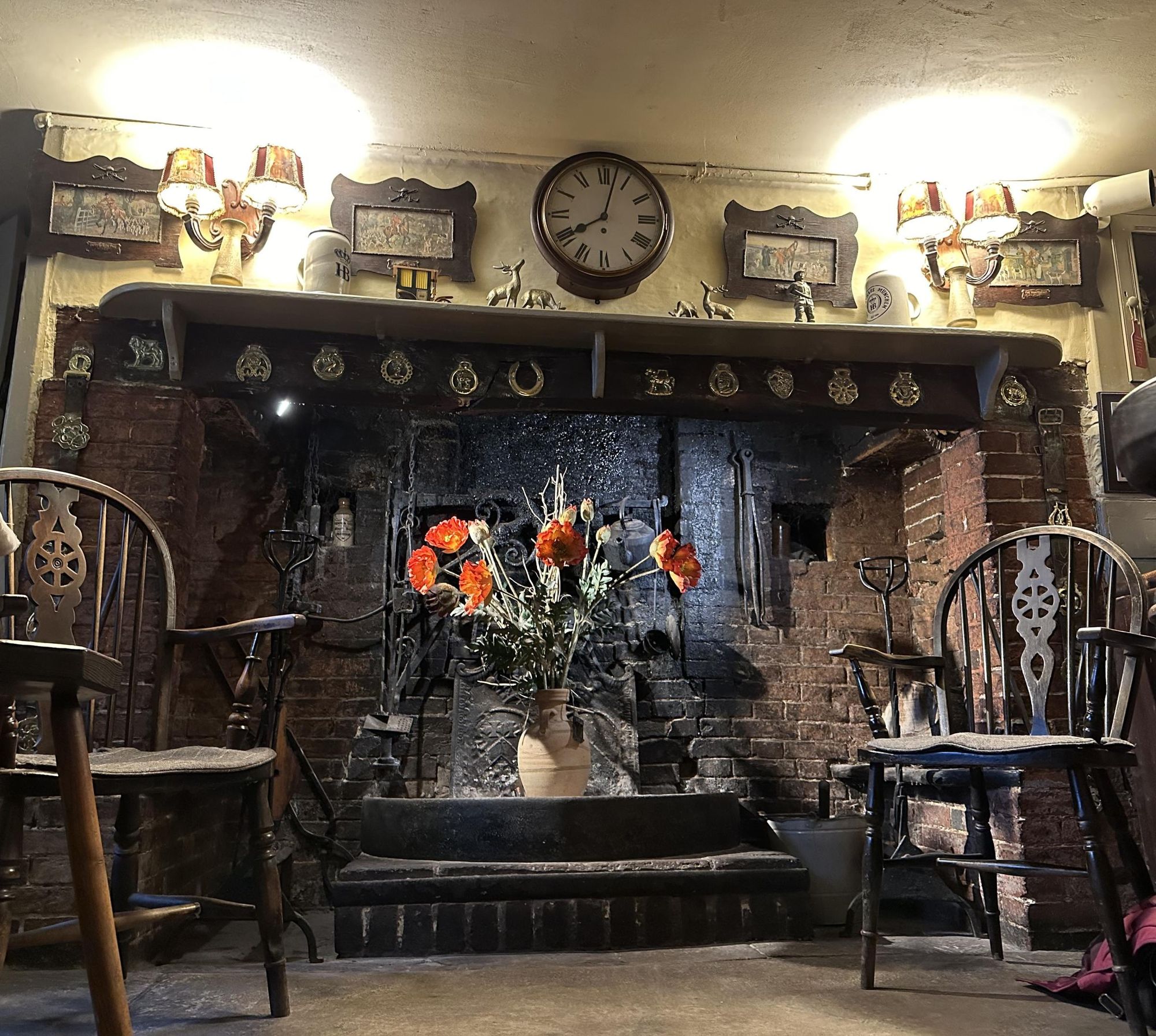 (Pub, Bar). Published on 08-04-2026