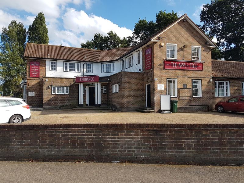 Apple Tree, Crawley. (Pub, Key). Published on 02-09-2023