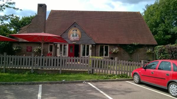 Jordans, Crawley, from London Road. (Pub, External). Published on 17-08-2015