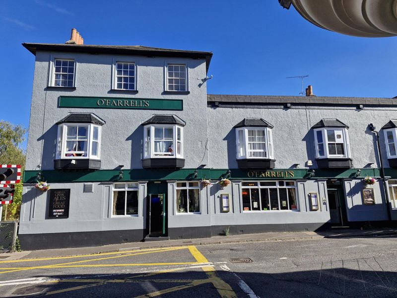 O'Farrell's, Brighton Road, Crawley. (Pub, External, Key). Published on 12-10-2026