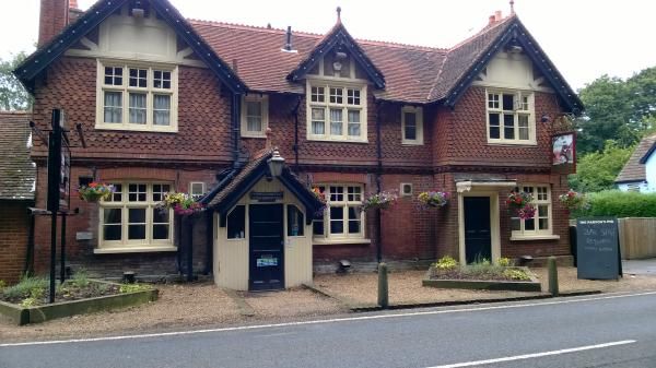 Parsons Pig, Crawley, West Sussex. (Pub, External). Published on 20-08-2015
