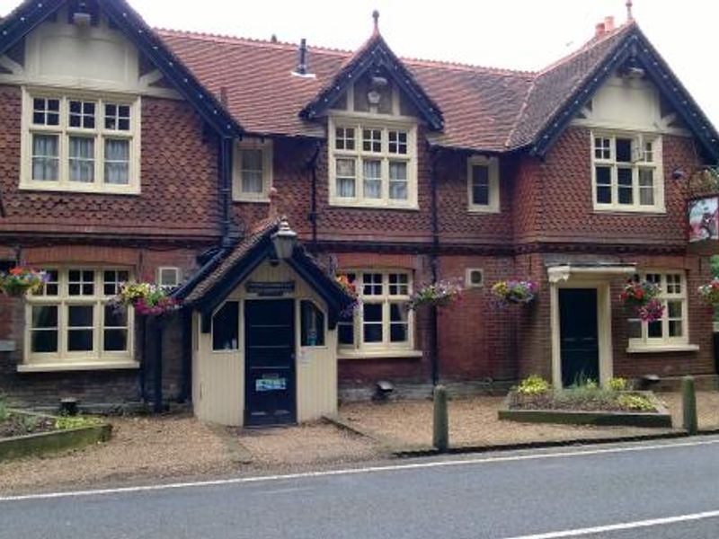 Parsons Pig, Crawley, West Sussex. (Pub, External). Published on 20-08-2015