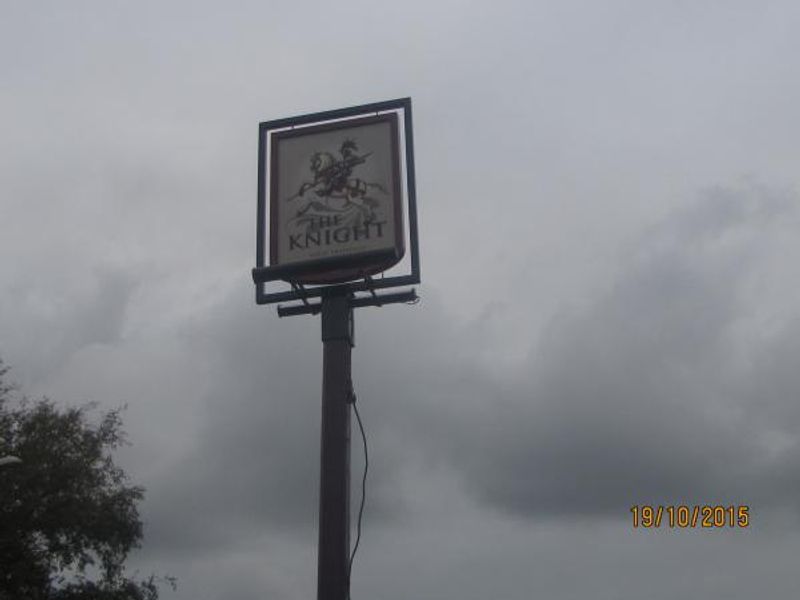 THE KNIGHT. (Pub, Sign). Published on 26-10-2015