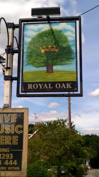 Royal Oak, Ifield, Crawley, West Sussex - sign. (Pub, Sign). Published on 20-08-2015