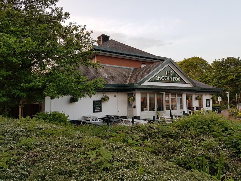 Snooty Fox from Three Bridges ROad. (Pub, External, Key). Published on 28-05-2018