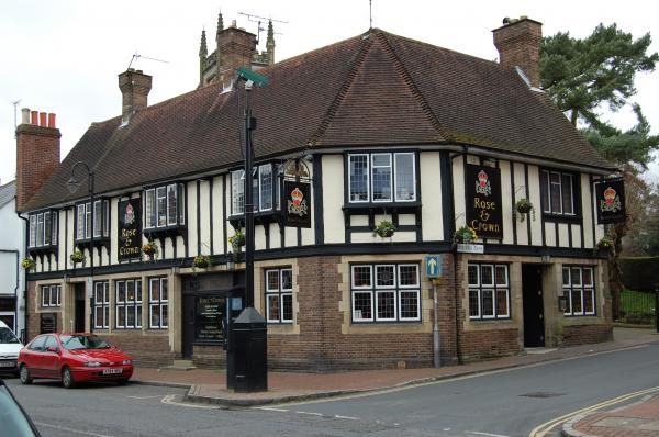 Rose & Crown, East Grinstead. (Pub, External). Published on 27-12-2012