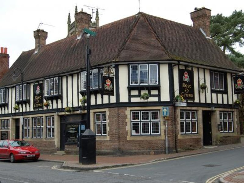 Rose & Crown, East Grinstead. (Pub, External). Published on 27-12-2012