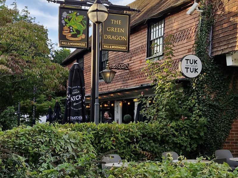 Pub Sign Green Dragon, Horsham. (Pub, Sign). Published on 25-09-2025 