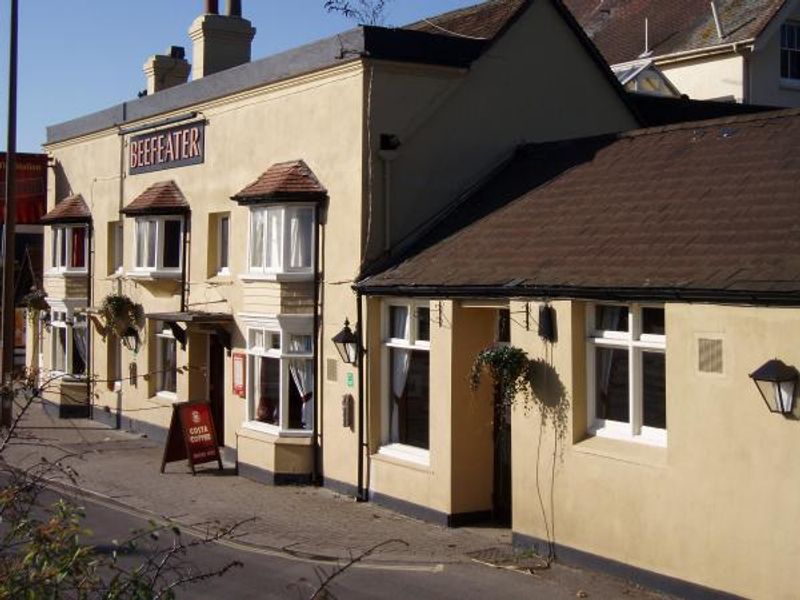 Station, Horsham. (Pub, External, Key). Published on 22-12-2012