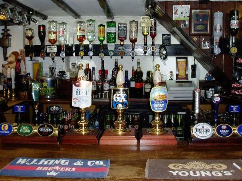 (Pub, Bar). Published on 21-03-2019