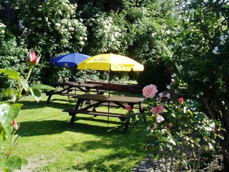 (Pub, Garden). Published on 21-03-2019