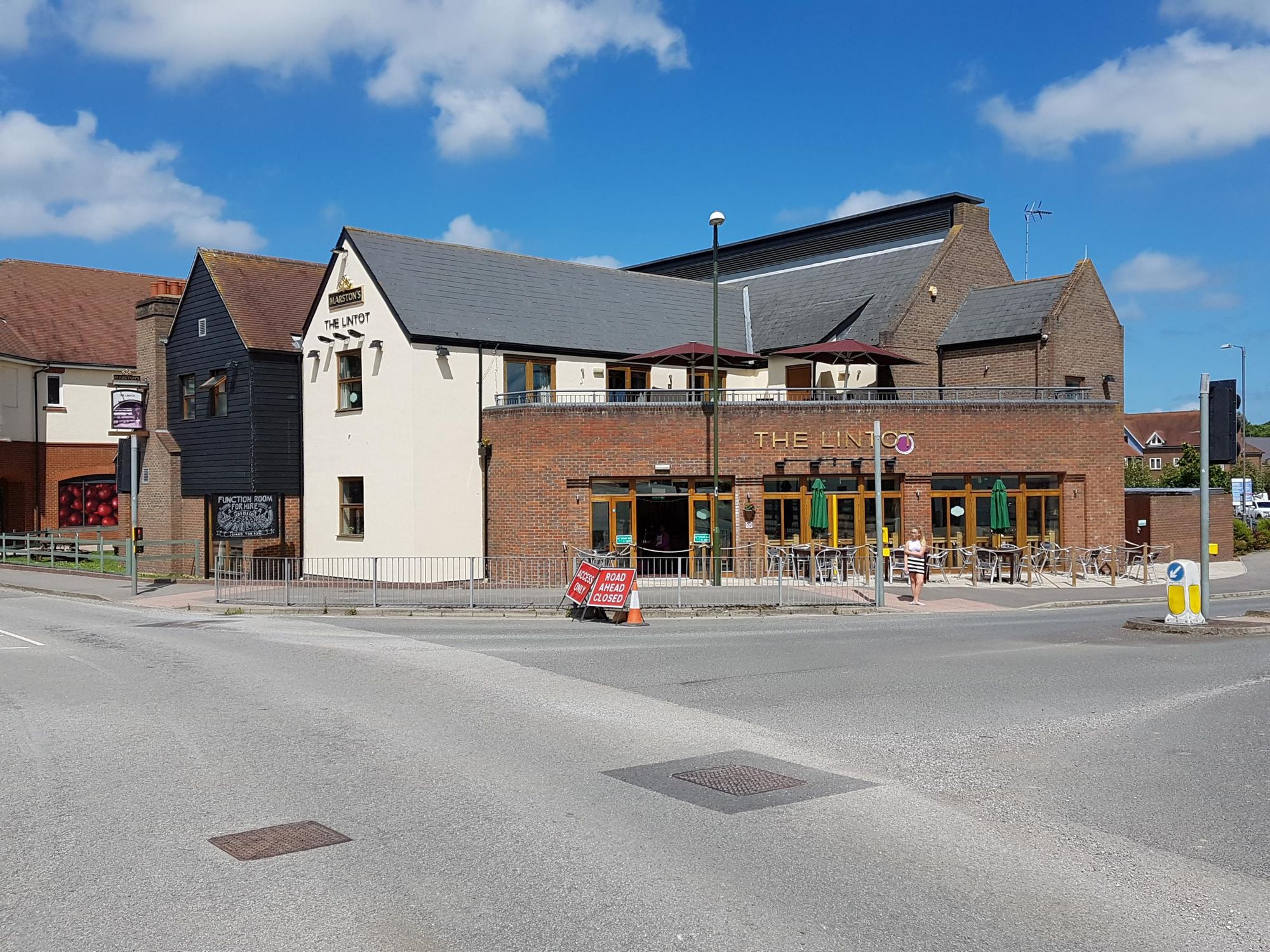 The Lintot, Southwater . (Pub, External, Key). Published on 11-06-2017