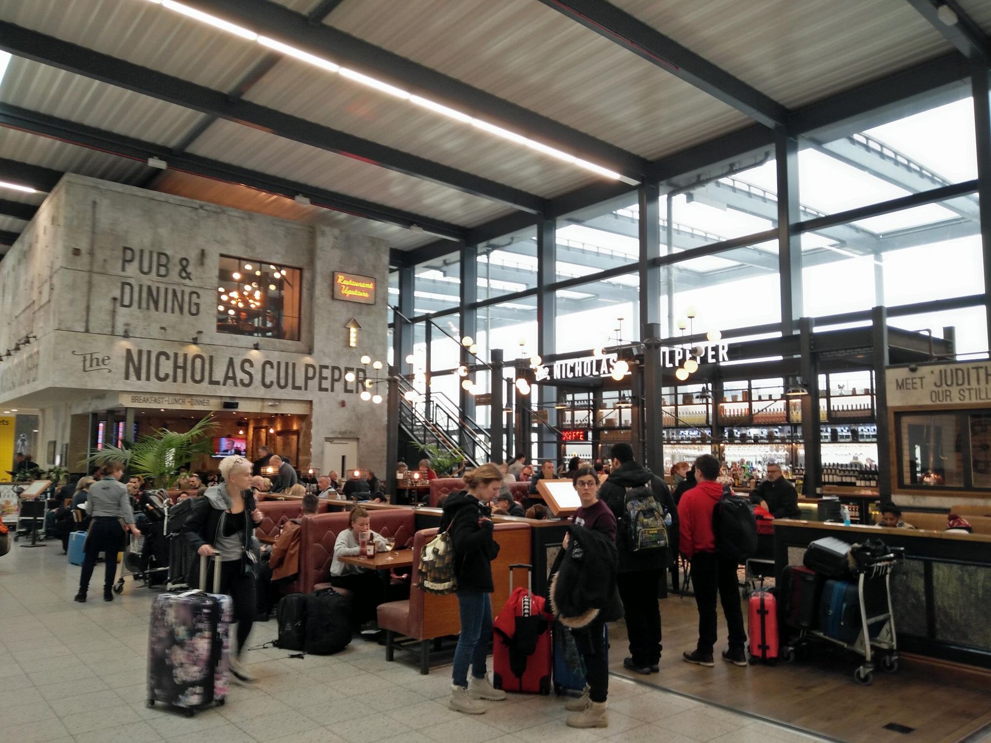 Nicholas Culpeper, Gatwick Airport (Photo:Pete Horn 07/03/2020). (Pub, Key). Published on 21-05-2020