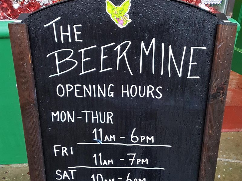 Pub sign. Published on 18-12-2022 