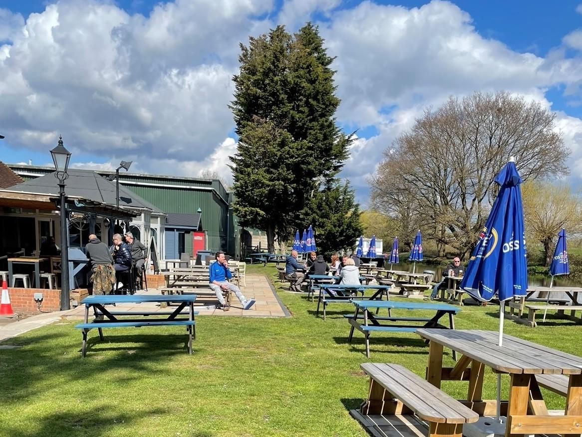 (Pub, Garden). Published on 22-03-2022