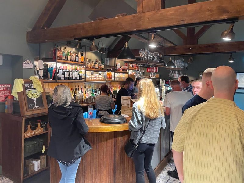 Busy bar area. (Pub, Bar). Published on 27-09-2025 