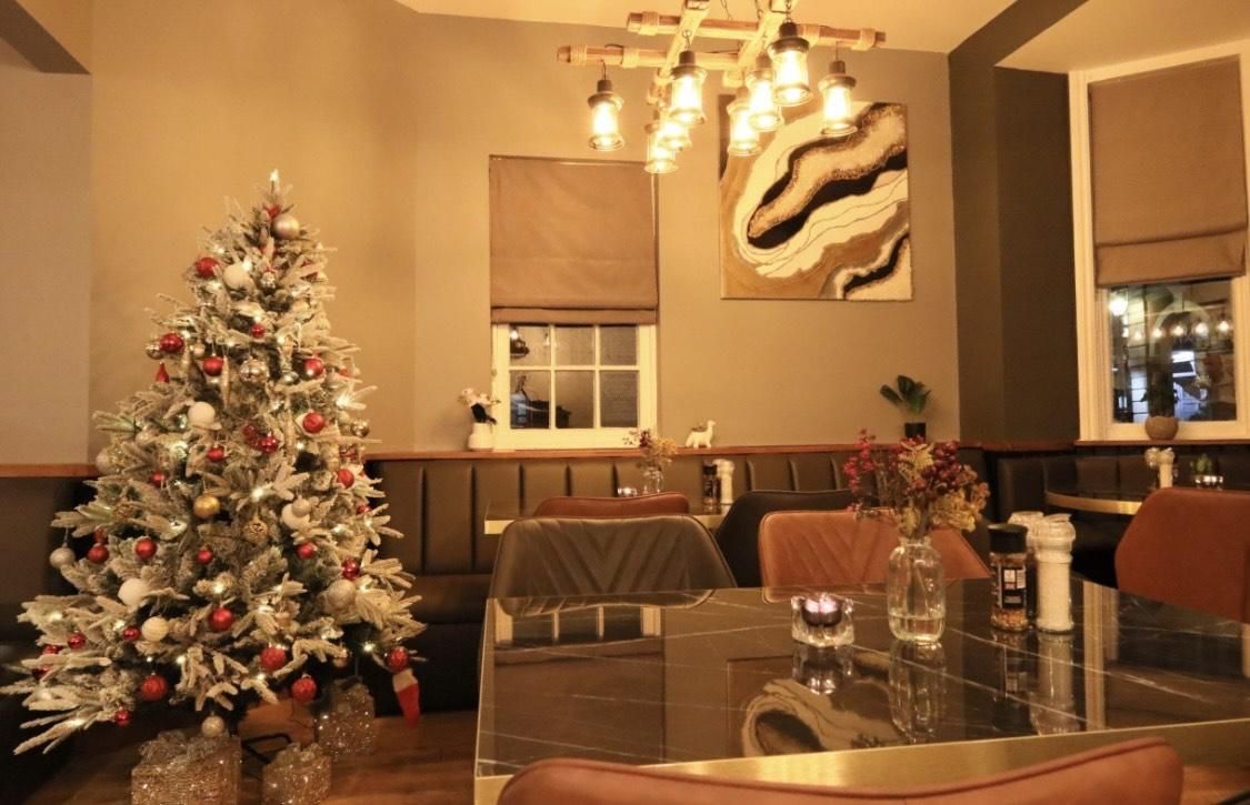 Christmas Thyme Tavern. (Pub, Bar). Published on 08-08-2024
