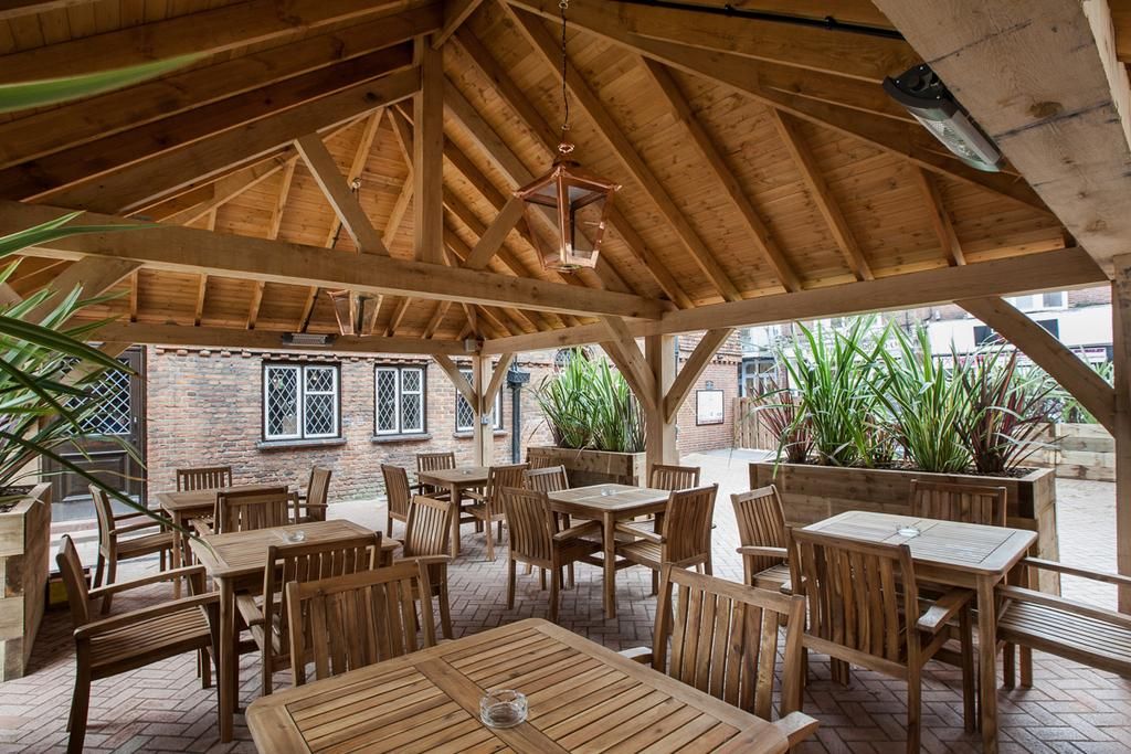 (Pub, External, Garden). Published on 25-07-2019