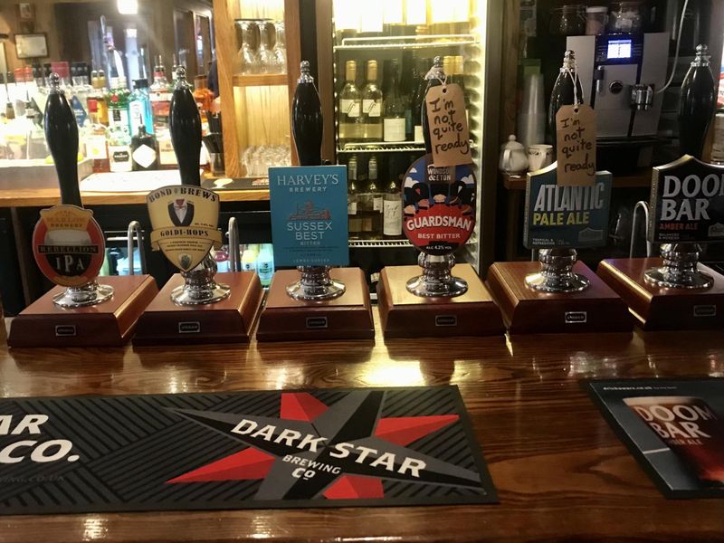 (Pub, Bar). Published on 07-10-2021 