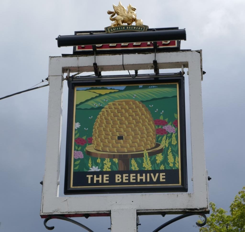 (Pub, Sign). Published on 13-11-2017