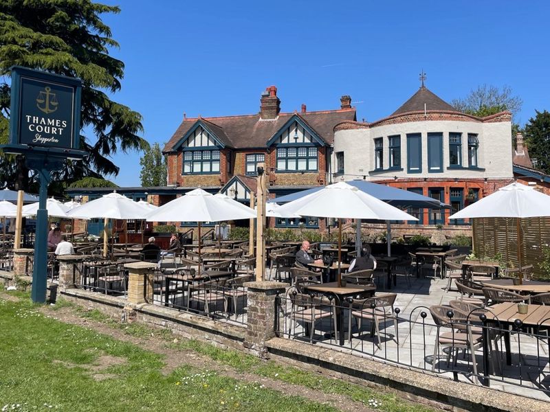 Pub and patio. (Pub, External, Sign, Key). Published on 22-04-2026