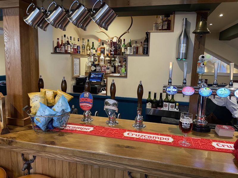 (Pub, Bar). Published on 27-11-2023