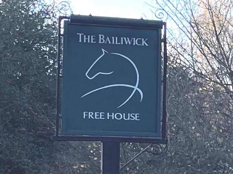 (Pub, Sign). Published on 27-11-2023
