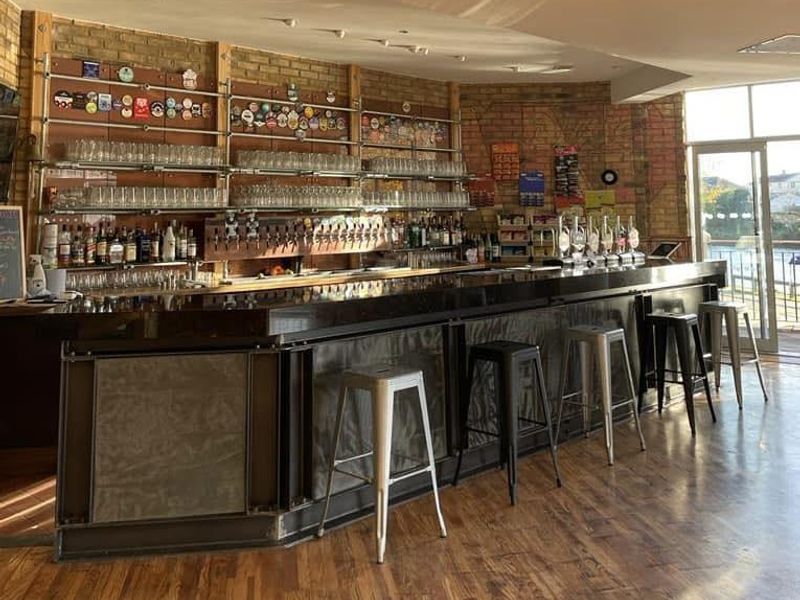 (Bar). Published on 29-11-2022 