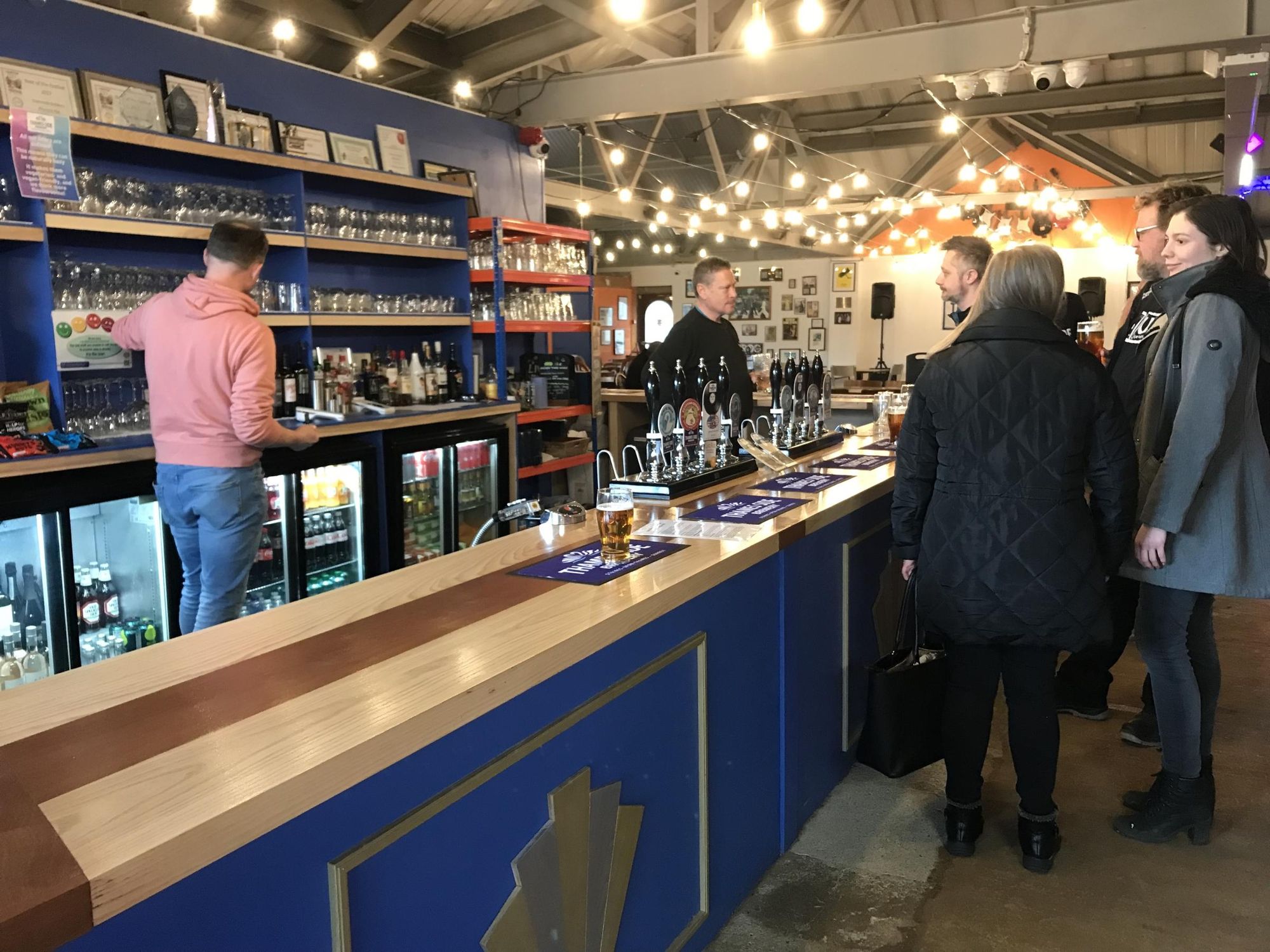 (Pub, Bar). Published on 31-03-2023
