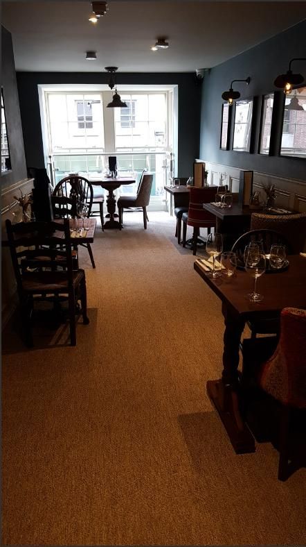 (Pub, Restaurant). Published on 11-10-2022