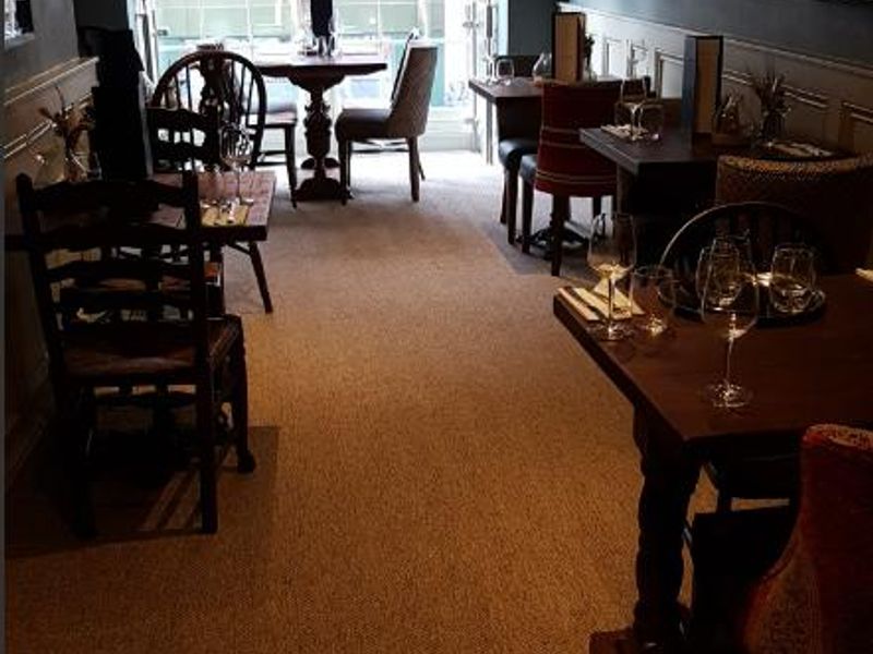 (Pub, Restaurant). Published on 11-10-2022 