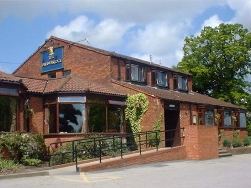 The Drawbridge, Majors Green. (Pub, External). Published on 19-03-2014