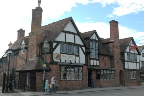 The Red Lion, Knowle. (Pub, External). Published on 18-03-2014