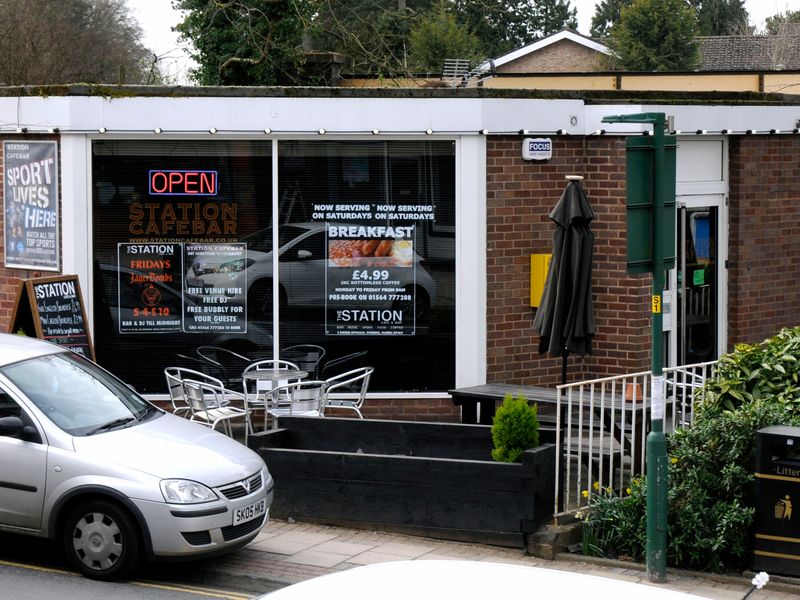 Station Caf. (Pub, External). Published on 20-03-2014
