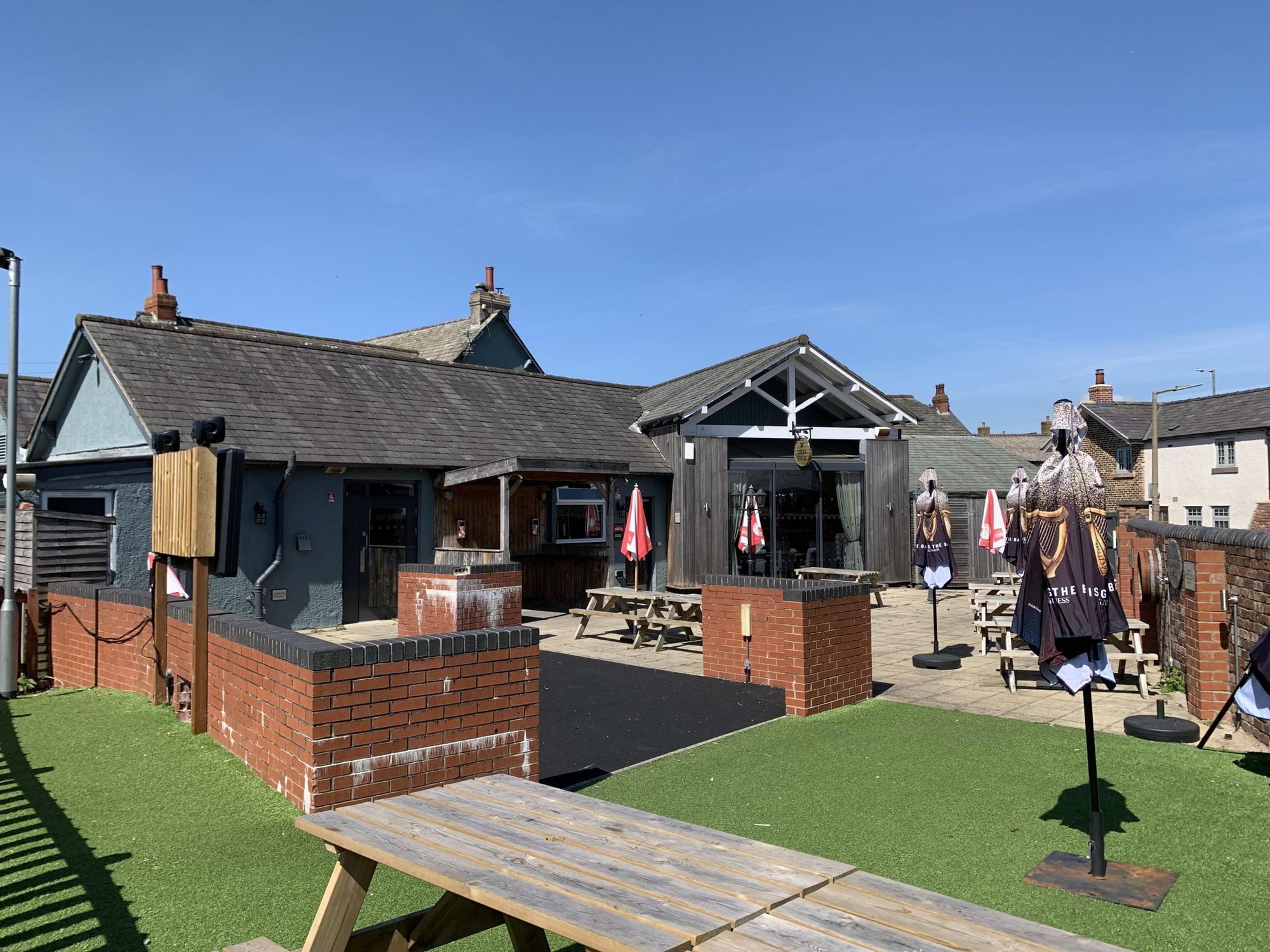 May 2025. (Pub, Garden). Published on 06-05-2025