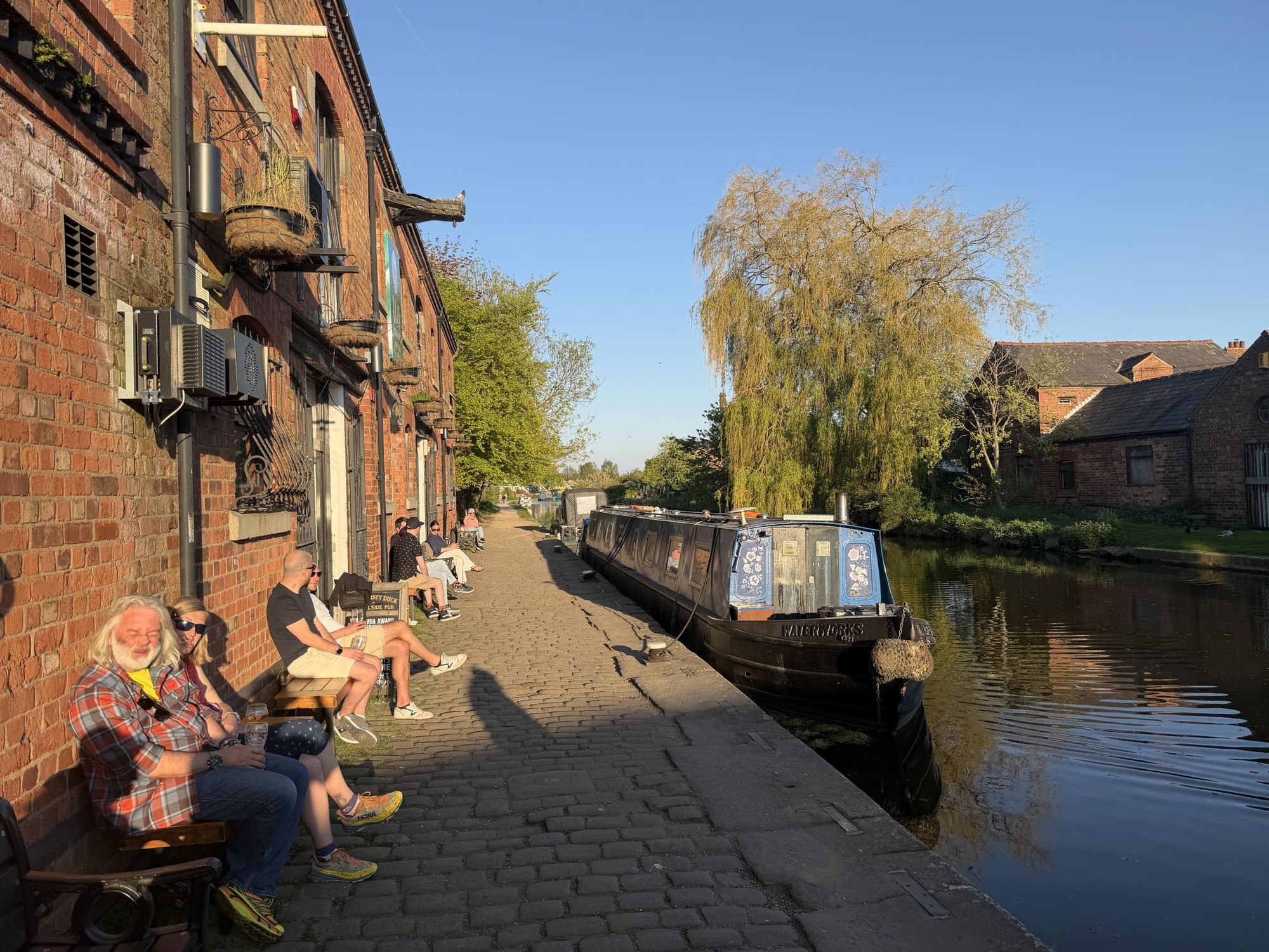 April 2026. (Pub, Garden). Published on 26-04-2026