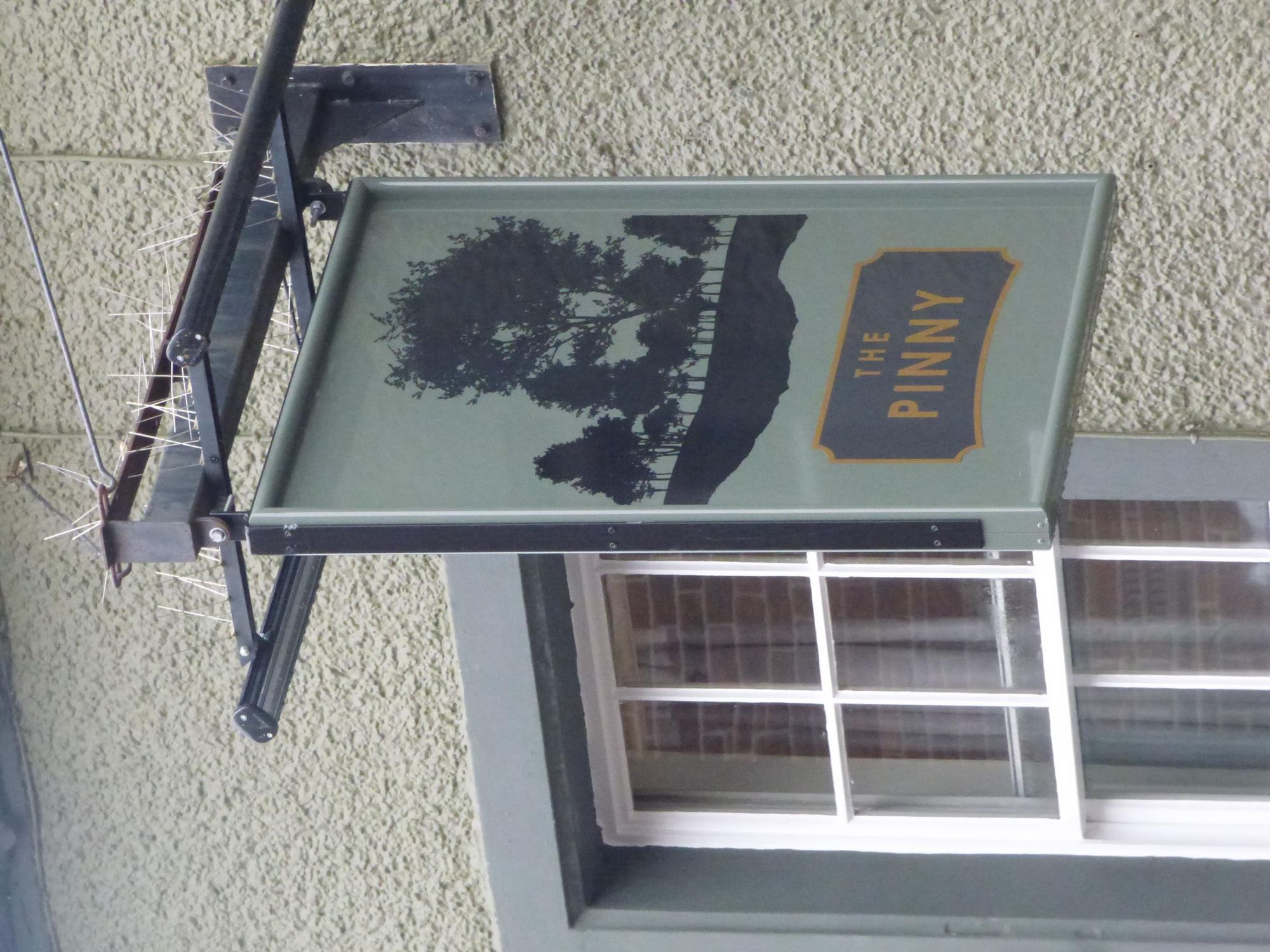 (Pub, Sign). Published on 24-11-2019