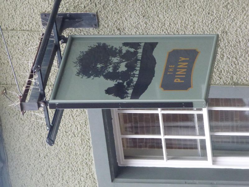 (Pub, Sign). Published on 24-11-2019