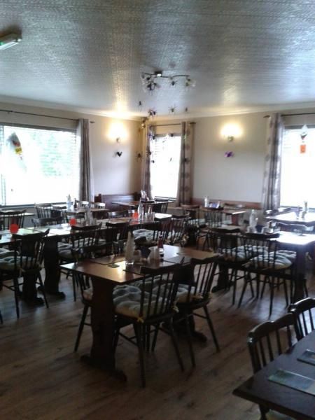 Sour Nook Inn dining area. (Pub, Restaurant). Published on 03-04-2014