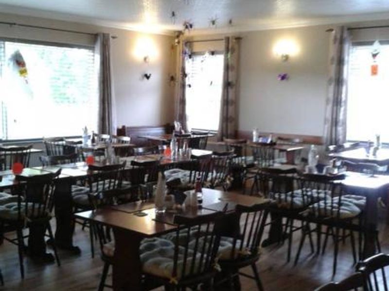 Sour Nook Inn dining area. (Pub, Restaurant). Published on 03-04-2014