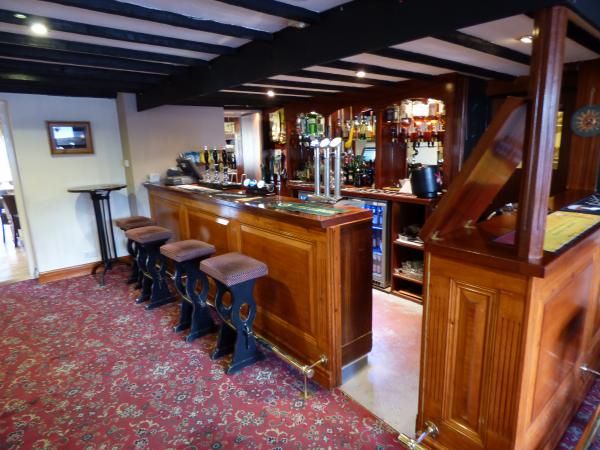 (Pub, Bar). Published on 15-01-2015