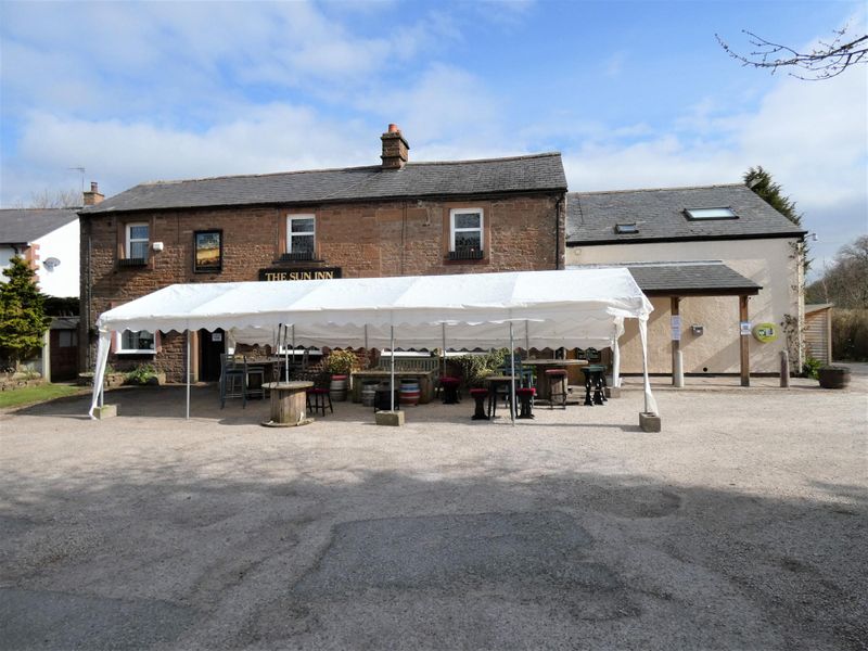 Sun Inn (Mike Tuer Sep 2021). (External). Published on 03-09-2021