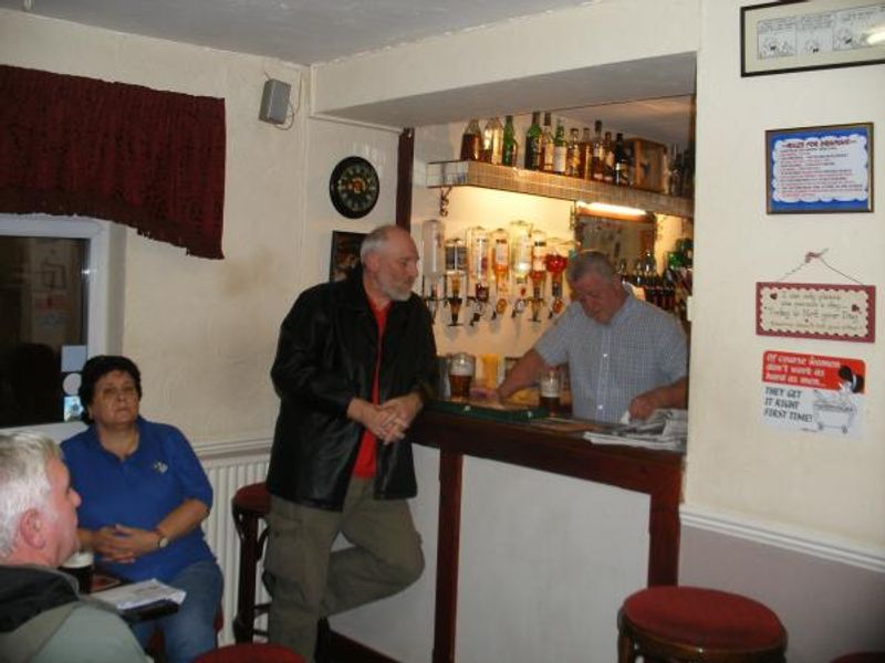 Bird in Hand Oulton bar. (Pub, Bar). Published on 28-03-2014