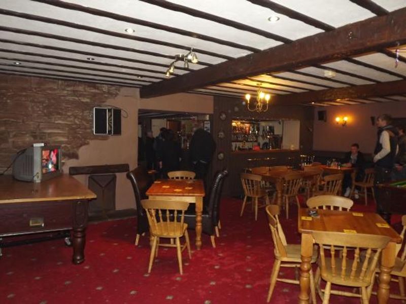 Fox Inn bar. (Pub, Bar). Published on 15-04-2014