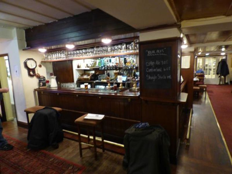 (Pub, Bar). Published on 11-01-2015