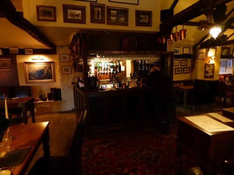 (Pub, Bar). Published on 11-01-2015