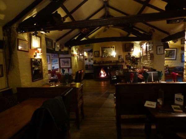 (Pub, Bar). Published on 11-01-2015