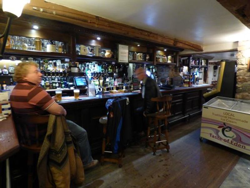 (Pub, Bar). Published on 18-10-2014
