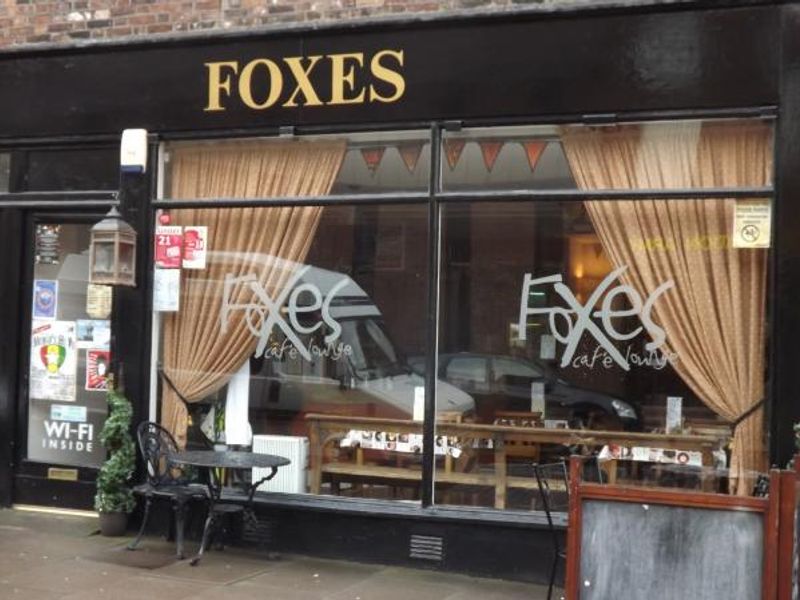 Foxes. (External). Published on 26-03-2014