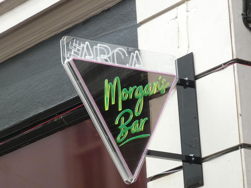 (Pub, Sign). Published on 04-05-2023